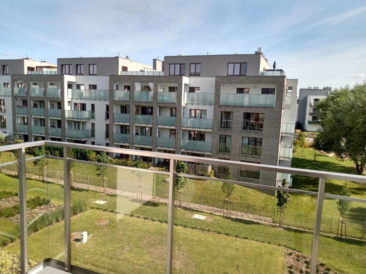 Cozy Apartment In Wilanow Warsaw Exterior photo